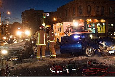 在魂3里导致玩家软封号的黑手伸向了《艾尔登法环》